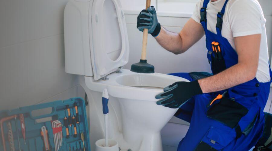 Professional septic pumping service in New Athens, IL